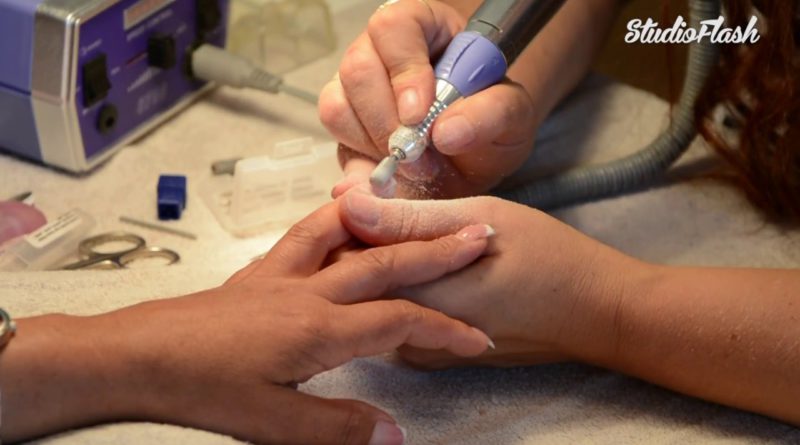 Műkörmös csiszológép használat